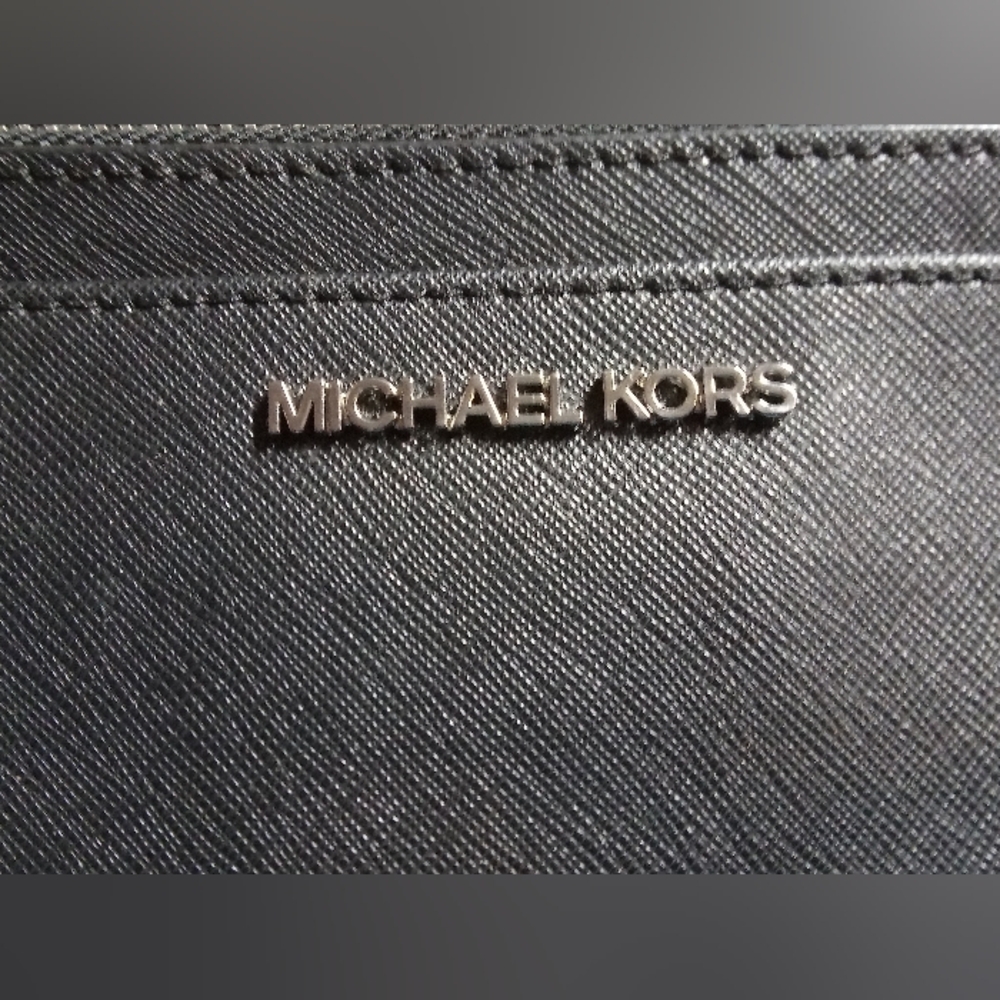 Michael Kors Black Leather Wristlet with Gold Logo - Picture 5 of 6